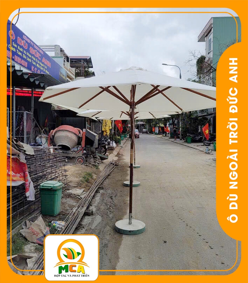 Dù Chính Tâm Tròn - Trụ Gỗ